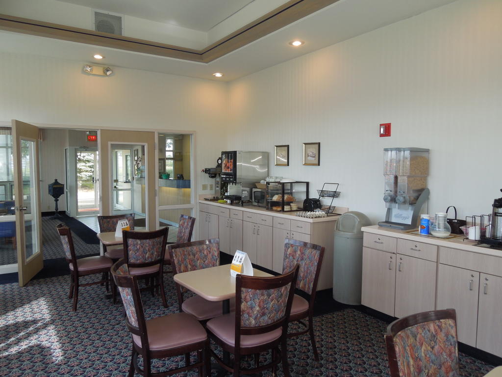 Knights Inn Elyria Ngoại thất bức ảnh